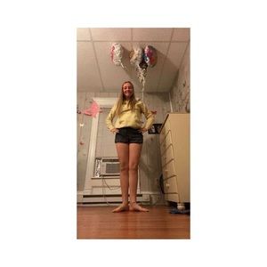 Meet your Posher, Emily